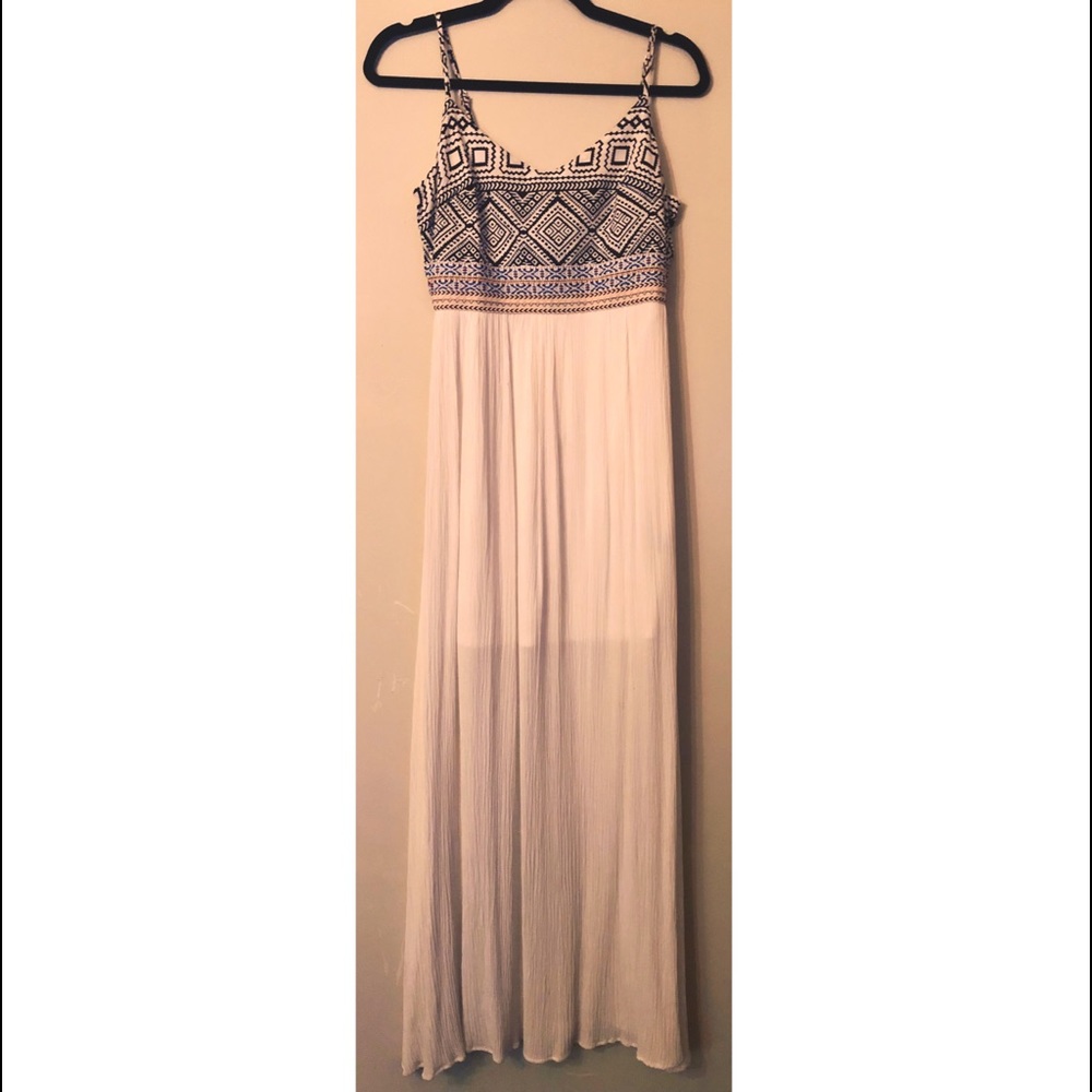 White maxi dress